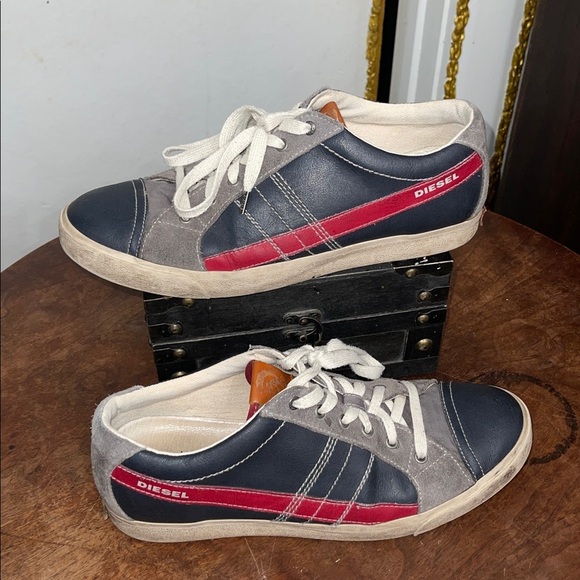 Diesel D-String Low Leather Suede Sneakers Blue Red Gray Size 11 - Picture 4 of 9